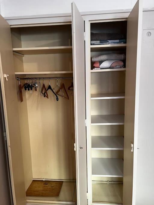 Robs Appartement In Center Bourges Luaran gambar