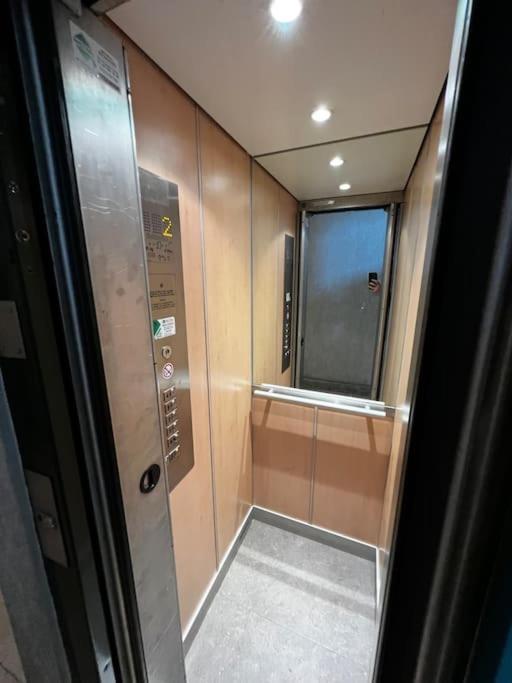 Robs Appartement In Center Bourges Luaran gambar
